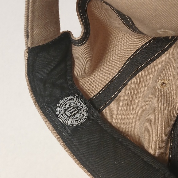 UCONN Huskies Men Tan Baseball Cap NWOT - Picture 6 of 8